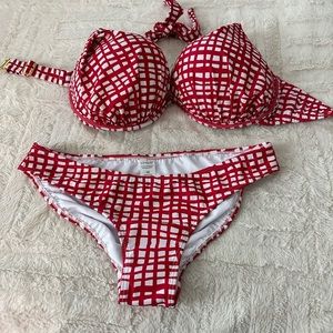 Brand new Venus Bikini